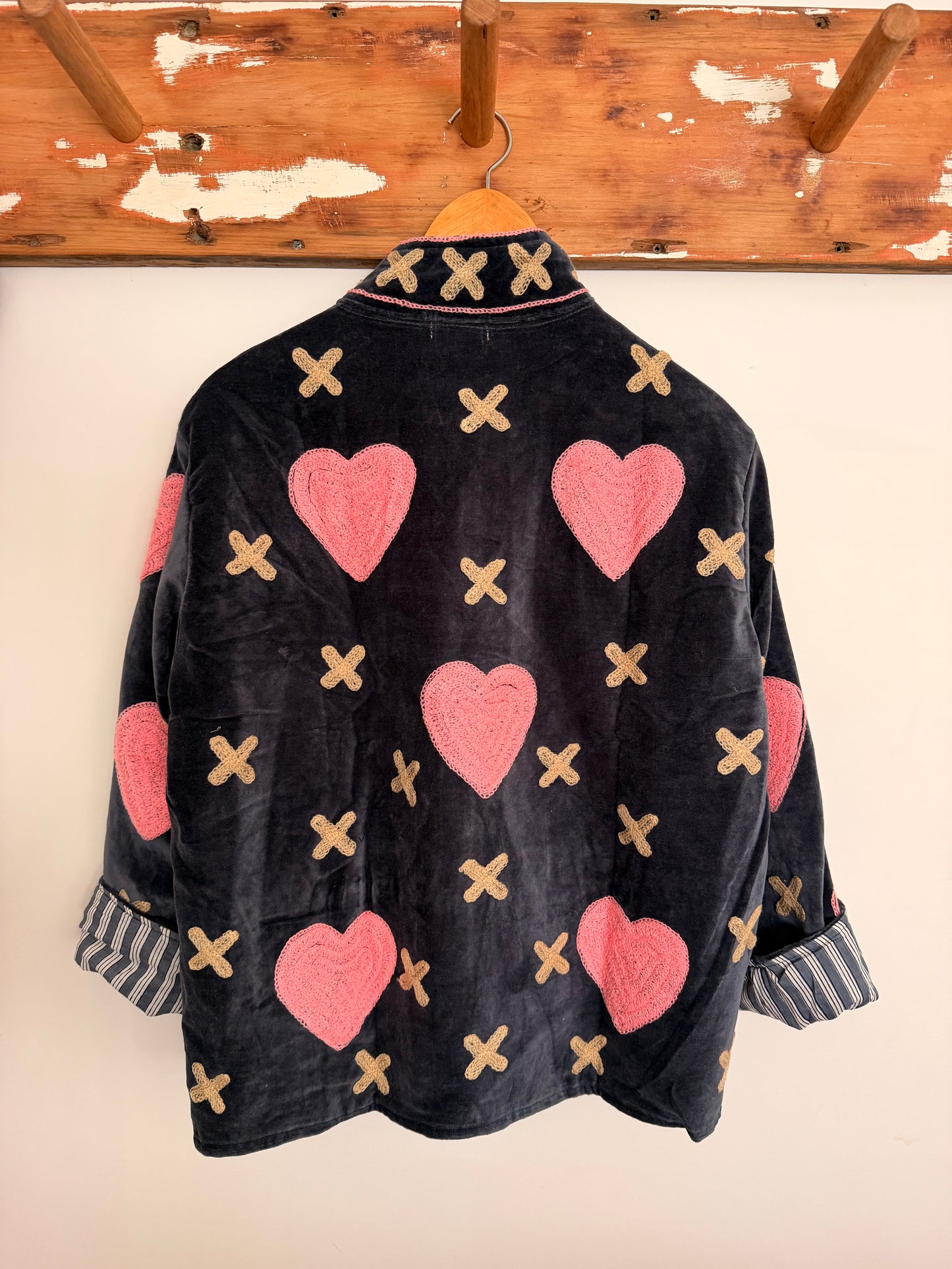 Suswani Velvet Jacket - Hearts Navy & Pink