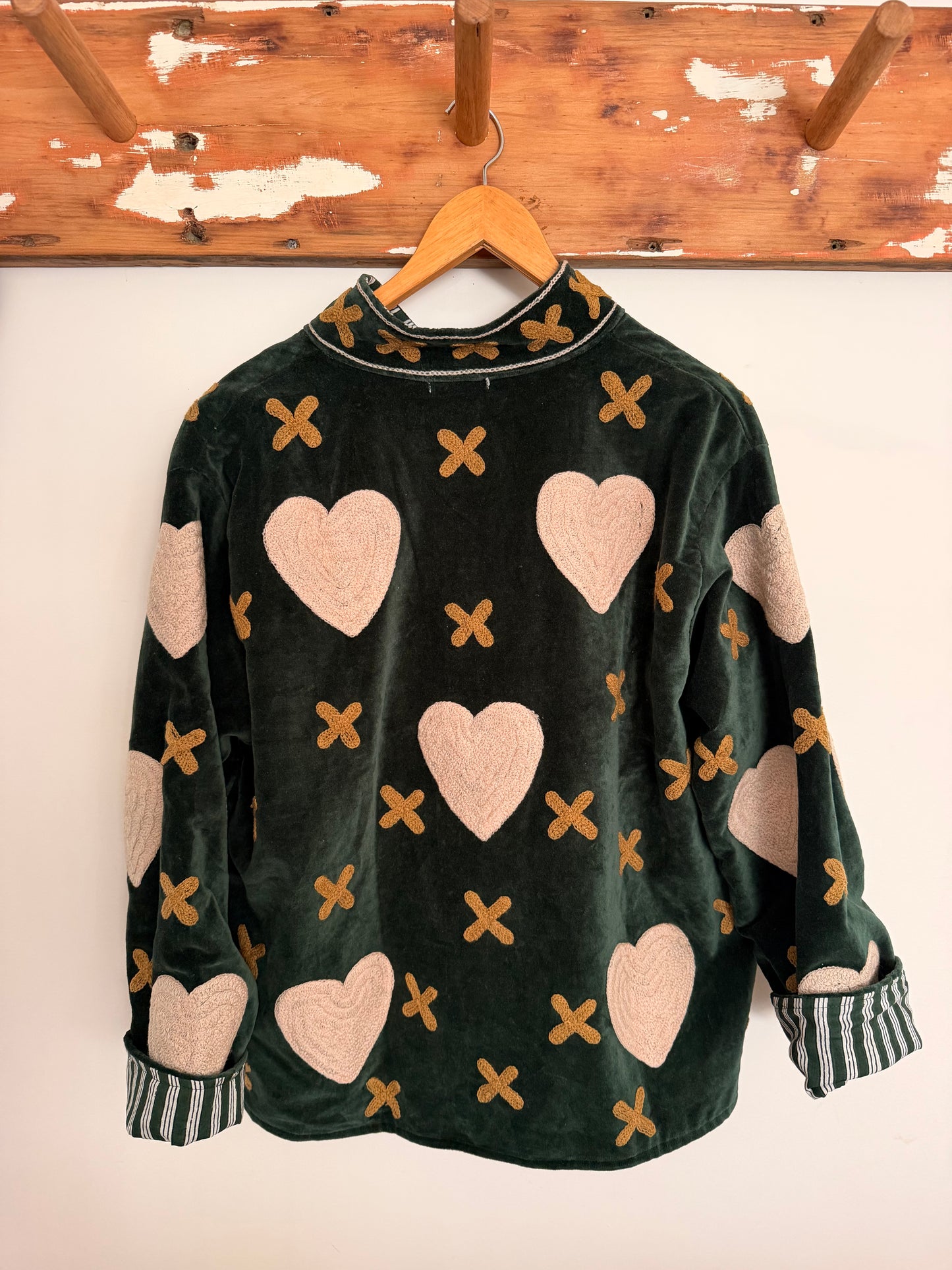Suswani Velvet Jacket - Hearts Bottle Green & Parchment