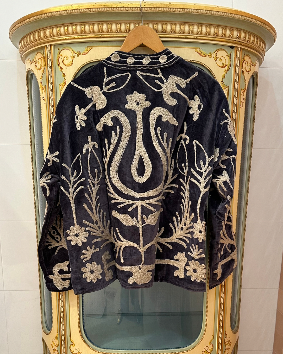 Suswani Velvet Jacket - Charcoal with Warm Beige